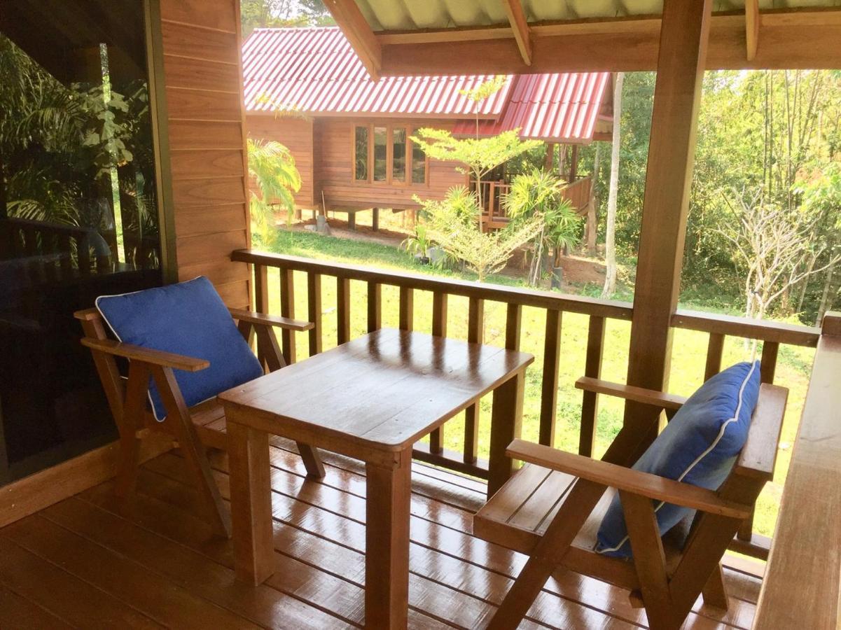 Sabai House Bungalow ヤオノイ島 エクステリア 写真