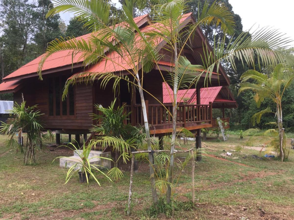 Sabai House Bungalow ヤオノイ島 エクステリア 写真