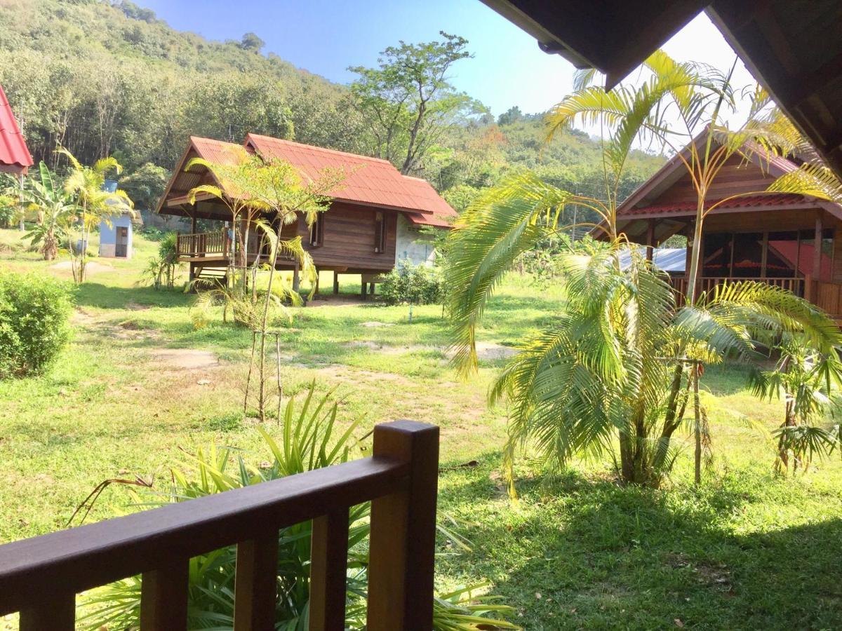 Sabai House Bungalow ヤオノイ島 エクステリア 写真