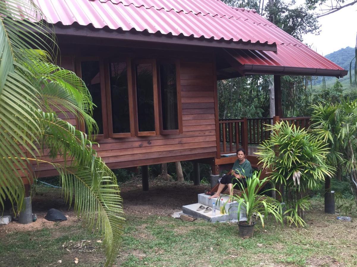 Sabai House Bungalow ヤオノイ島 エクステリア 写真